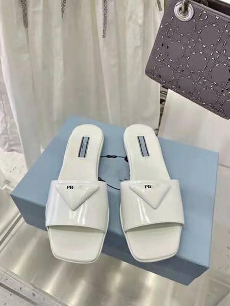 

slippers p triangle women's flat fashion solid color shoes 2021 summer non-slip wear open toe, Black