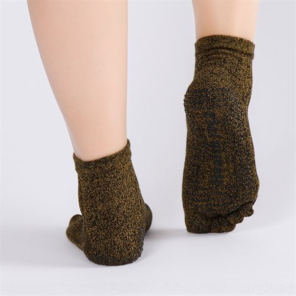 

t8a large size pure cotton professional blended yarn men's socks large size womenslip blended yarn men's yoga socksanti slip yoga, Black