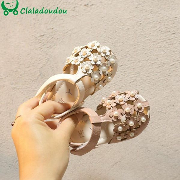 

12-16cm brand baby princess flowers sandals,beige pink solid pearls dress shoes for party wedding,closed toe infant women flats sandals, Black;red