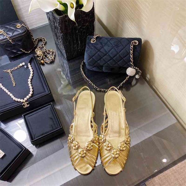 

leather summer low-heeled sandals 2021 new fashion floral shoes wear versatile chunky heels for women, Black