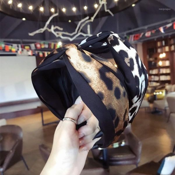 

fashion simple leopard fabric stitching cross woman girl headband hair accessory korean version band female boutique1