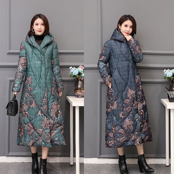 

middle aged and elderly winter clothes women's famous family style 2021 new long large mother's printed thickened over knee cotton, Black