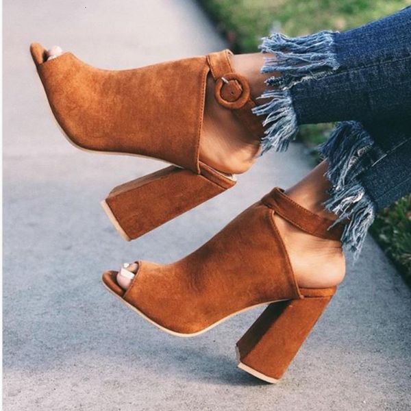 

size 35 to 42 camel chunky heels sandals women designer slides come with box, Black