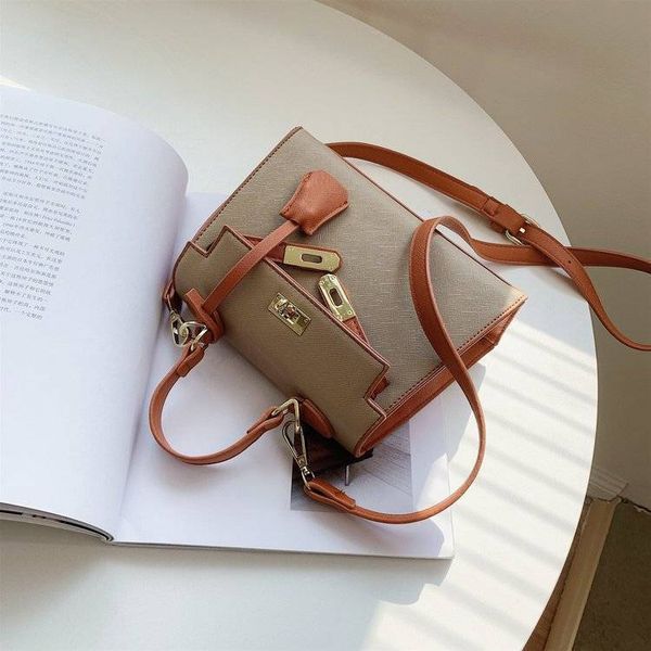 

2021 new women's with korean style versatile and advanced kelly bag