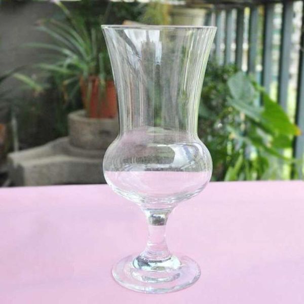 

wine glasses clear glass goblets outdoor reusable