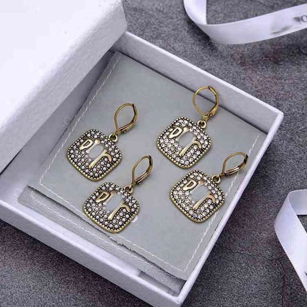 

factory specials letter diamond fashion 2021 new pearl 925 silver needle earrings