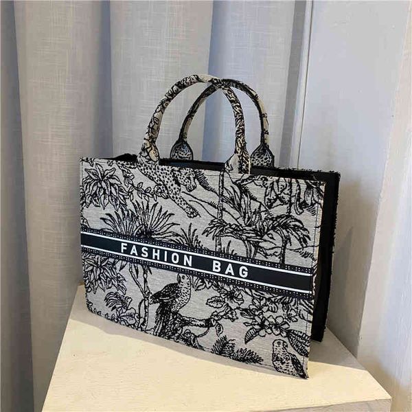

2022 factory wholesale new summer one shoulder women's leisure letter tote trend ins large capacity, Black;red