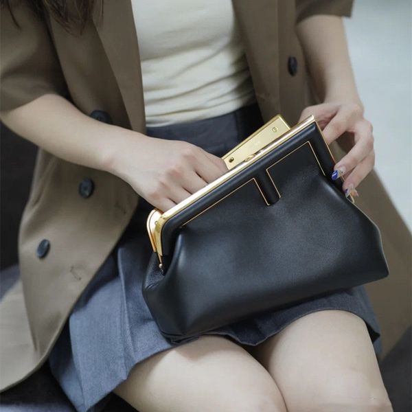 

luxury handbags storage autumn bags 2021 fend designer winter new first series h chain cowhide leisure hbag women's moto
