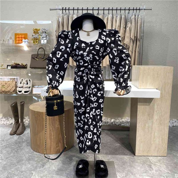

dress niche design 2021 fashion temperament leopard square collar impression bending waist satin dressed in burnt, Black;gray