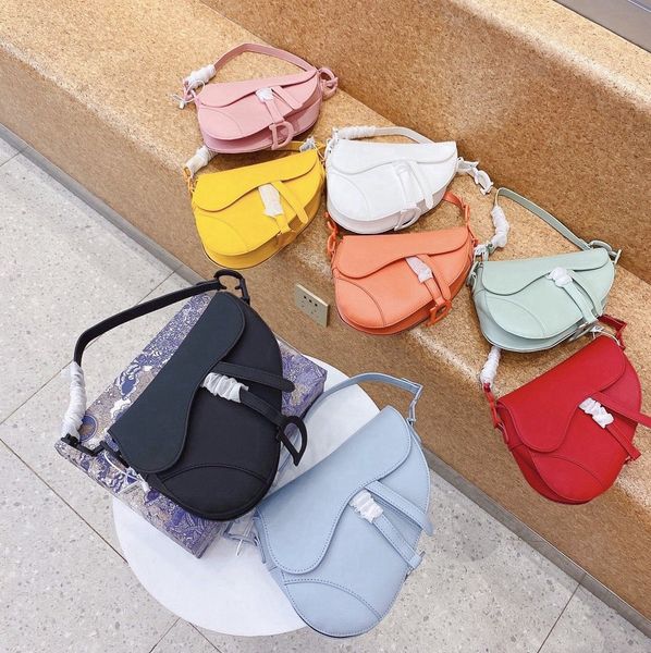 

bag fashion tote bags 2021 soft leather women handbag capacity large lash makeup the designers logo with brang luxurys doaqe -d1283, Red;black