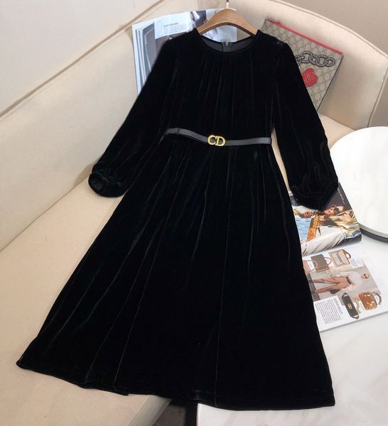 

early autumn new round neck velvet long sleeve dress, White;black