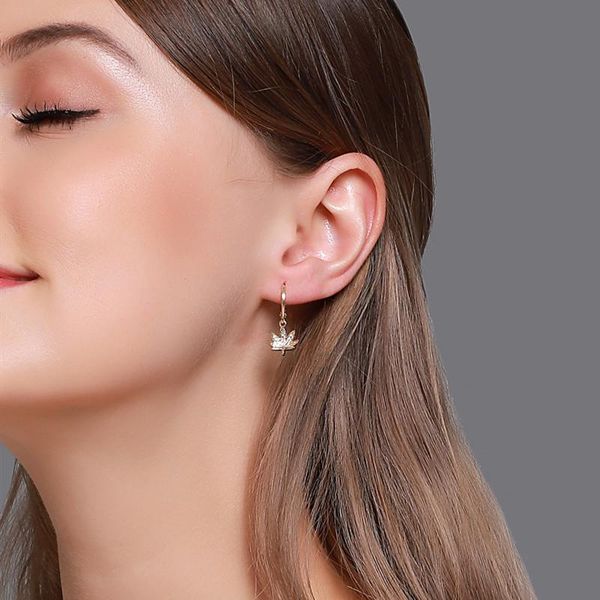 

women maple leaf tassel charm earrings copper rhinestone ear drop buckle korean europe leaves business gift dangle earring jewelry accessori, Golden