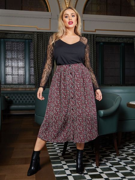 

women's plus size spring / summer 2021 large floral