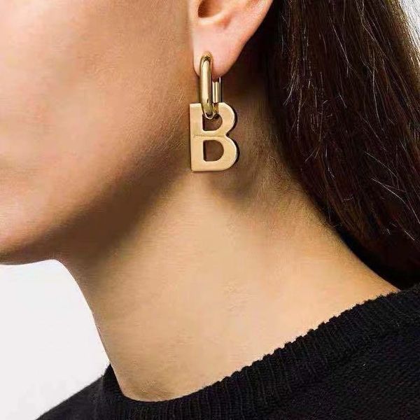 

letter letter cool fashionable personality detachable two gold earrings, Golden