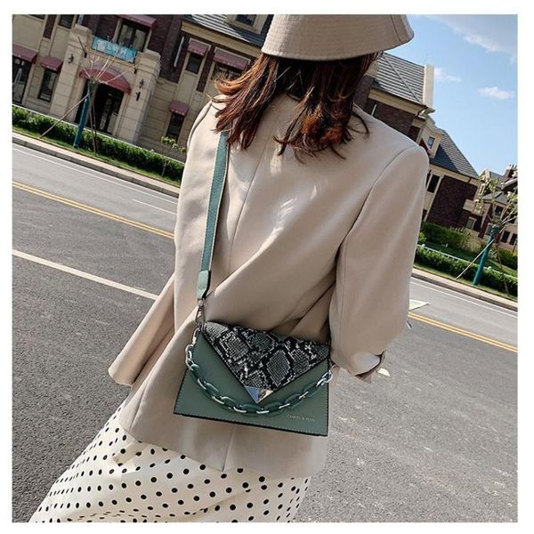 

evening bags 2021 summer fashion pink ladies one shoulder messenger portable chain snake pattern small square bag handbags for women 2022