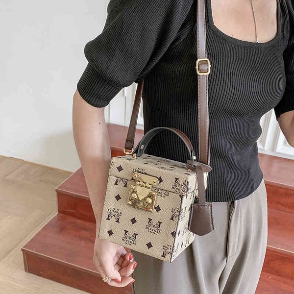 

2022 factory wholesale new fashion mini hand small bag single shoulder messenger bag women's korean version