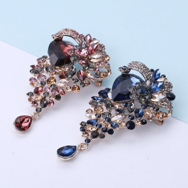 

factory brooch brooch wholesale lovely simple natural atmosphere accessories cardigan crystal accessories lady christmas