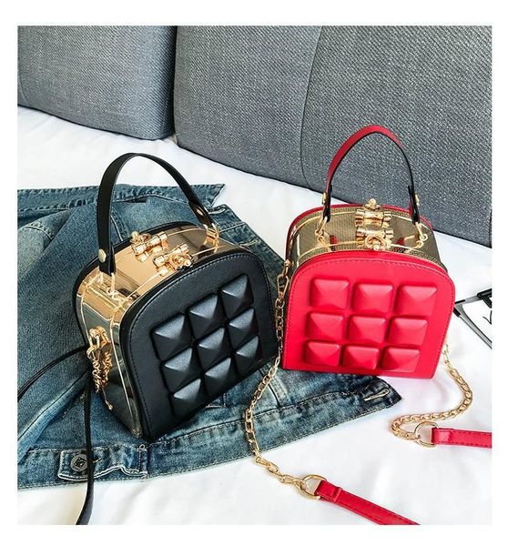 

the vintage diamond handbag has a stylish one-shoulder stiletto cross-bag tidal wave totes