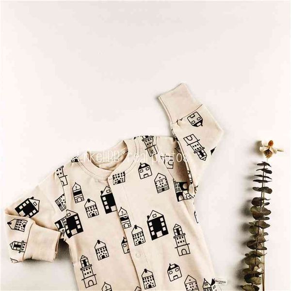 Baby Boy Fashion Manga Longa Romper com Perna Cartoon Casa Padrão Bege Algodão Made Roupas 210619