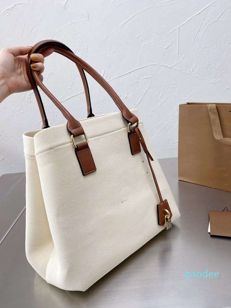 

designer-2021 classic fashion shopping bag simple buckle white designer handbag