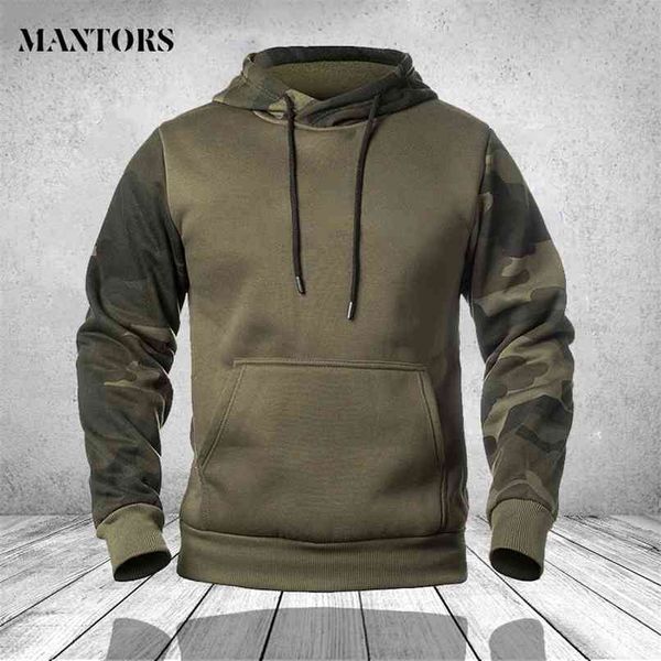 

contrast hoodies men fashion long-sleeve pullover fleece hoodie with kanga pocket sweatshirt male military patchwork outwear 4xl 210813, Black