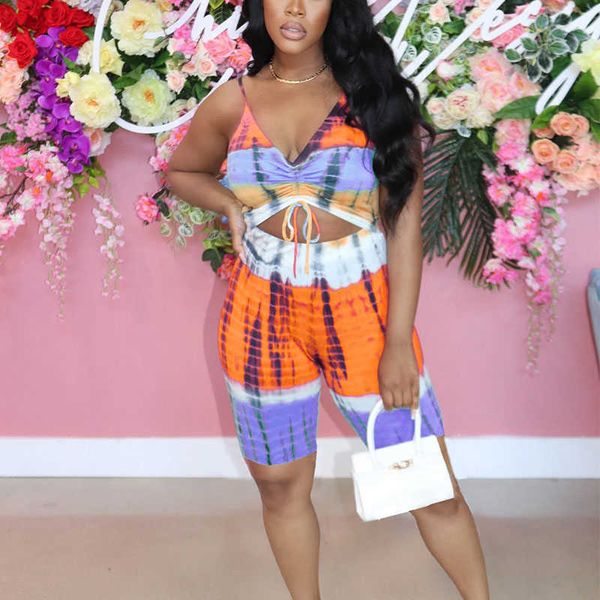 

abstract two piece v neck crop & causal shorts set 210702, White