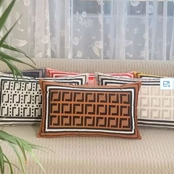 Descanso decorativo home têxteis luxo desenhador de desenhista f letras de moda almofadas de algodão coberta com almofadas internas home decoração almofadas nice