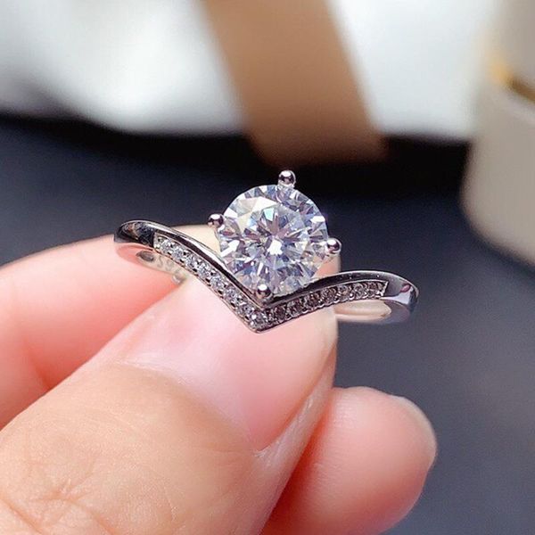 

wedding rings simple & classic silver color v-shaped engagement for women glamour shiny cubic zircon delicate band ring jewelry, Slivery;golden