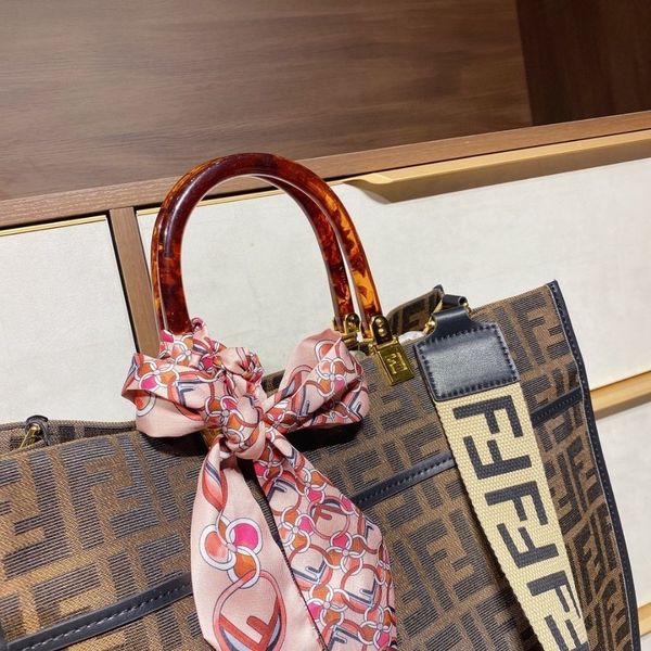 

2021 new tote bag single shoulder cross carry large capacity