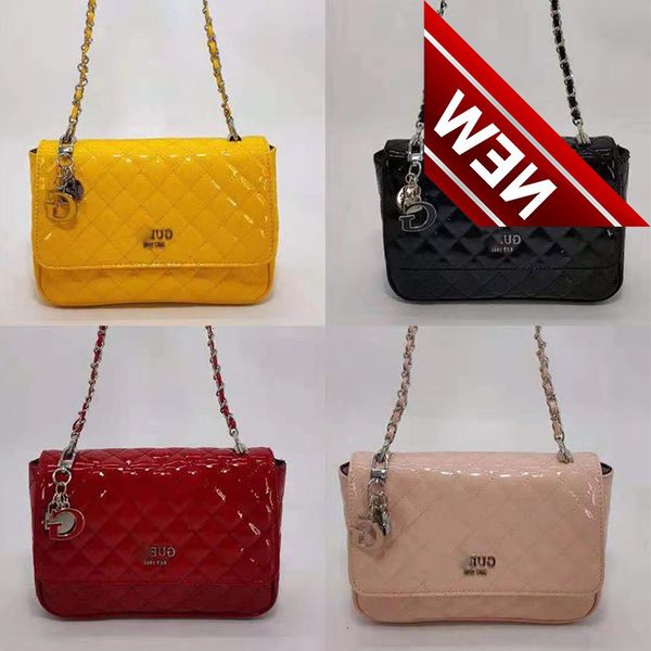 

2022 new lacquer leather lingge embroidered shoulder women's bag