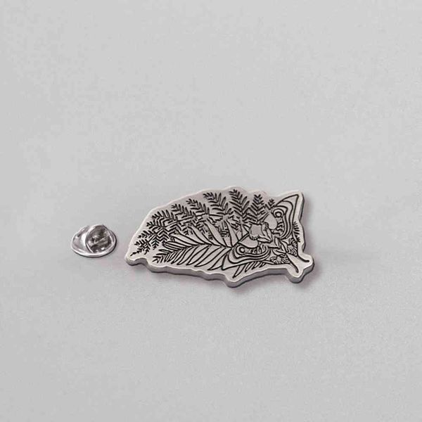 

tattoo pin the last of us 2 metal brooch joe and ellie cosplay costume women men backpack badge geekery punk vintage jewel, Gray