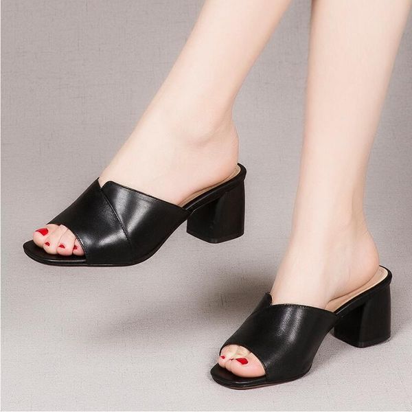 

black shallow square heel womens leather flip flops designer fish mouth non-slip office slippers retro sewing open toes sandals