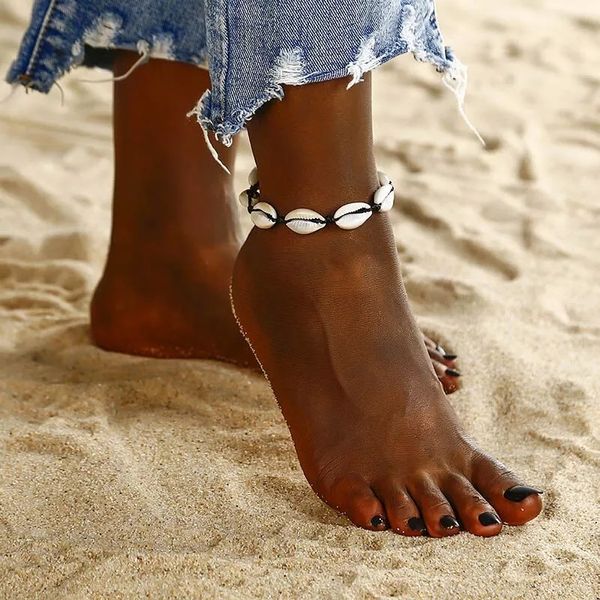 Böhmische Muschel-Fußkettchen für Frauen, handgefertigtes Leder, gewebt, natürliche Muschel-Fußschmuck, trendiges Strand-Barfuß-Armband