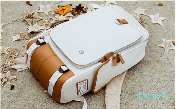 

splash resistant simple student computer backpack