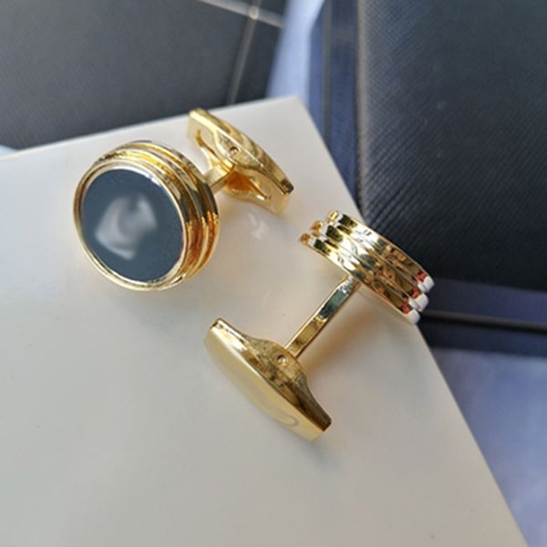

car-05 luxury jewelry men cufflinks fashion shirt cuff links classic brand logo high quality, Silver