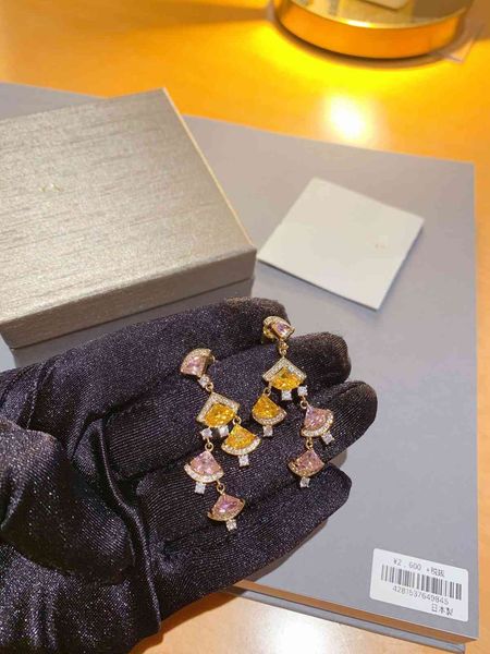 

charms earrings b family caibao fan-shaped with s925 silver, Golden