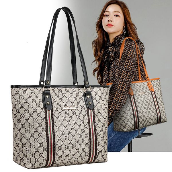 

2021 women's tide brand letter one shoulder large hand live broadcast tote bag
