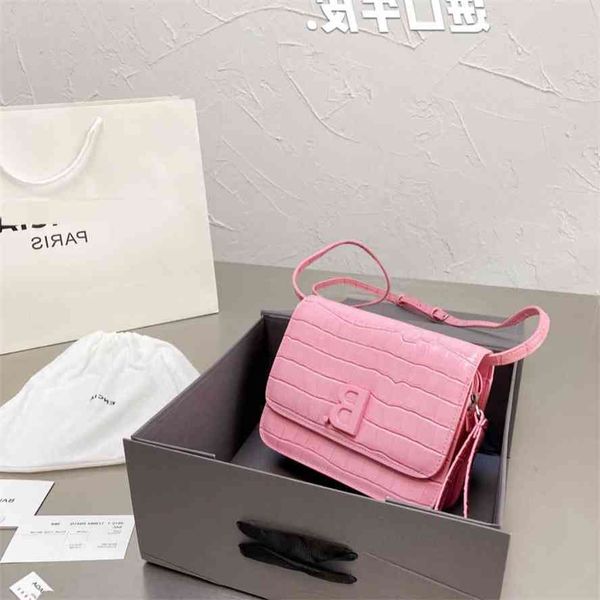 

handbagcowhide paris time b bag square tofu crocodile pattern are very movinggg bag