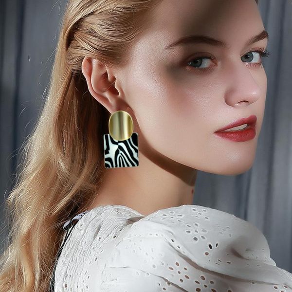 

hoop & huggie 2021 european atmosphere exaggerated personality earring drop zebra print square web celebrity acrylic earrings, Golden;silver