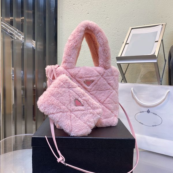 

2021 women evening pochette bag luxury designers bags italy vintage lattice mini lambswool fur shoulder handbag with coin purse size:23*23cm