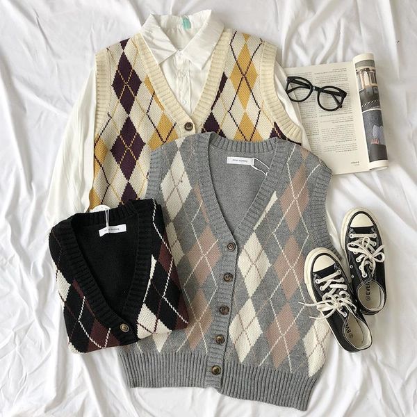 

3 colors spring and autumn women sweater korean style v neck plaid single breasted buttons knitted sleeveless vest regular sweaters, White;black