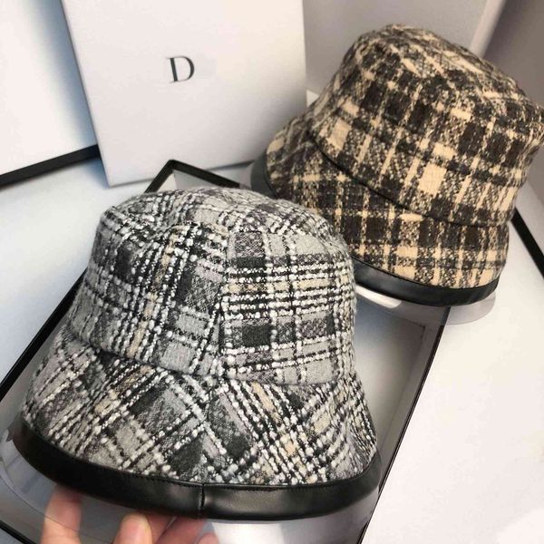 

autumn and winter tweed small fragrance lattice fisherman's hat fashion simple thick warm sunscreen basin hat casual hat, Black;white