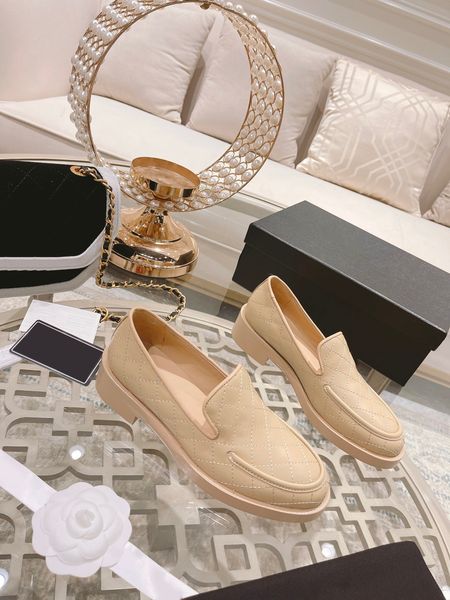 

2022loafers women casual shoes designer loafers lambskin trend