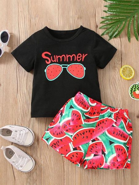 Baby-T-Shirt mit Buchstabengrafik, Shorts mit Allover-Wassermelonen-Print SIE