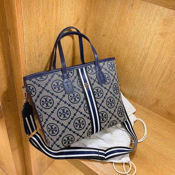 

2021 autumn new women's canvas fashion large capacity shopping bag high-grade texture tote bag trendy and versatile