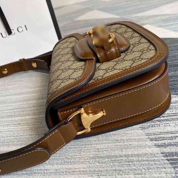 

2022 factory outlet first layer cowhide women's popular high-grade high-capacity autumn and winter messenger small bag single shoulder