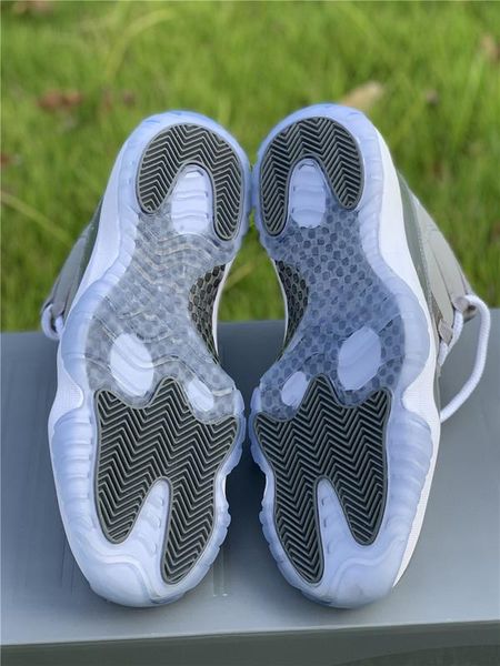 

2021 new authentic 11 cool grey medium white real carbon fiber men basketball shoes sports sneakers with original box 378037-001 1top