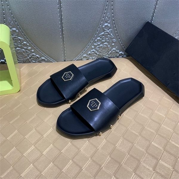 

official website 70% off outlet summer new style one line sandal leather surface metal letters outdoor casual men's shoes guangzhou fac, Black