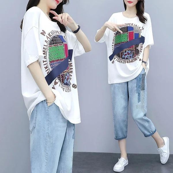 

plus size loose casual 2 piece set women korean print short sleeve t-shirt + elastic waist embroidered crop jeans tracksuit 2021 women', White