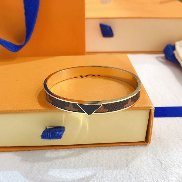

floral leather bracelet designer bracelets charm men and women metal lock fashion classic simple jewelry friendship valentine day with box, Black